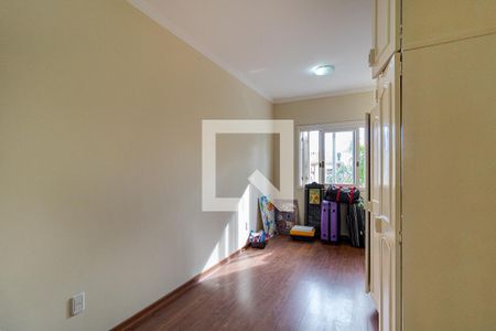 Casa à venda com 280m², 3 quartos e 3 vagas Casa à venda com 280m², 3 quartos e 3 vagasQuarto 3