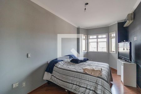 Casa à venda com 280m², 3 quartos e 3 vagas Casa à venda com 280m², 3 quartos e 3 vagasSuite