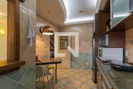 Casa à venda com 280m², 3 quartos e 3 vagas Casa à venda com 280m², 3 quartos e 3 vagasCozinha