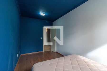 Casa à venda com 280m², 3 quartos e 3 vagas Casa à venda com 280m², 3 quartos e 3 vagasQuarto 2