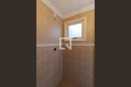 Casa à venda com 280m², 3 quartos e 3 vagas Casa à venda com 280m², 3 quartos e 3 vagasBanheiro 2