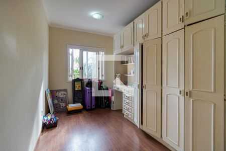 Casa à venda com 280m², 3 quartos e 3 vagas Casa à venda com 280m², 3 quartos e 3 vagasQuarto 3