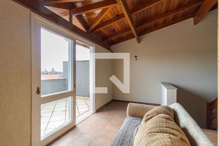 Casa à venda com 280m², 3 quartos e 3 vagas Casa à venda com 280m², 3 quartos e 3 vagasSala de TV