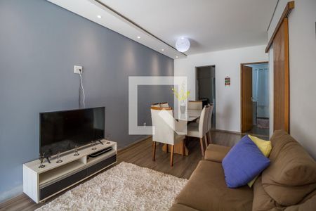 Sala de casa para alugar com 2 quartos, 55m² em Vila Ipiranga, Mogi das Cruzes