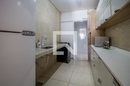 Casa para alugar com 55m², 2 quartos e 2 vagas Casa para alugar com 55m², 2 quartos e 2 vagasCozinha
