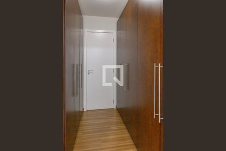 Apartamento para alugar com 120m², 3 quartos e 2 vagas Apartamento para alugar com 120m², 3 quartos e 2 vagasSuíte