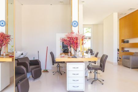 Apartamento para alugar com 120m², 3 quartos e 2 vagas Apartamento para alugar com 120m², 3 quartos e 2 vagasÁrea comum - Salão de Beleza