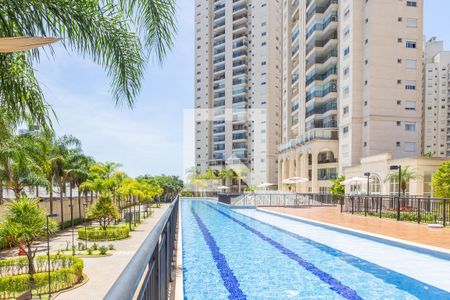 Apartamento para alugar com 120m², 3 quartos e 2 vagas Apartamento para alugar com 120m², 3 quartos e 2 vagasÁrea comum - Piscina