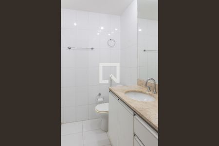 Apartamento para alugar com 120m², 3 quartos e 2 vagas Apartamento para alugar com 120m², 3 quartos e 2 vagasBanheiro da Suíte