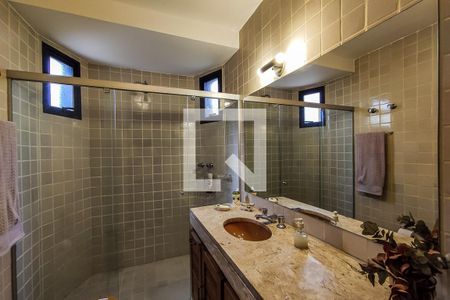 Apartamento à venda com 234m², 4 quartos e 3 vagasBanheiro Suíte 2