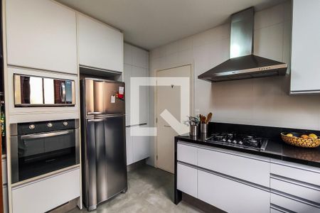 Apartamento à venda com 234m², 4 quartos e 3 vagasCozinha