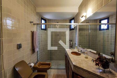 Apartamento à venda com 234m², 4 quartos e 3 vagasBanheiro Suíte 2