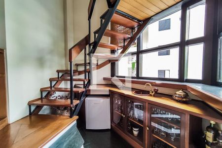 Apartamento à venda com 234m², 4 quartos e 3 vagasSala - Bar