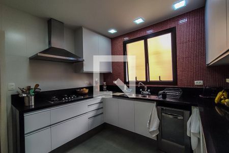 Apartamento à venda com 234m², 4 quartos e 3 vagasCozinha