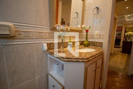 Apartamento à venda com 150m², 4 quartos e 3 vagas Apartamento à venda com 150m², 4 quartos e 3 vagasBanheiro da Suíte 3