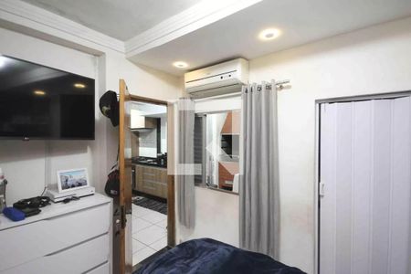 Quarto 1 de casa para alugar com 2 quartos, 150m² em Vila Industrial, São Paulo