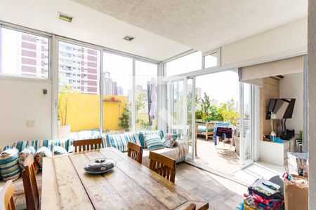 Apartamento à venda com 128m², 3 quartos e 3 vagasChurrasqueira