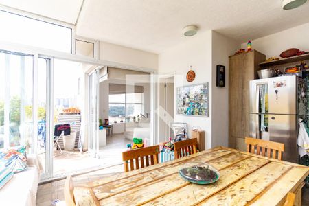 Apartamento à venda com 128m², 3 quartos e 3 vagasChurrasqueira