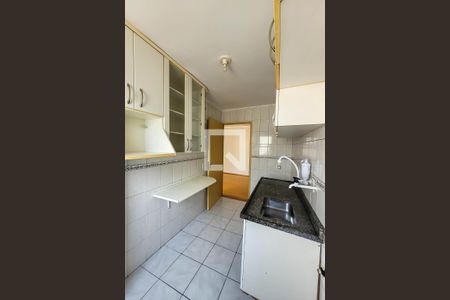 Apartamento para alugar com 64m², 2 quartos e 1 vagaCozinha