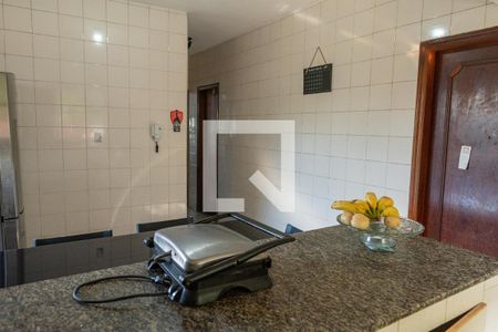 Casa à venda com 400m², 4 quartos e 2 vagasCozinha