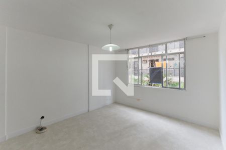 Apartamento à venda com 71m², 2 quartos e 1 vaga Apartamento à venda com 71m², 2 quartos e 1 vagaSala