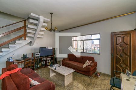 Sala de casa à venda com 3 quartos, 260m² em Braz de Pina, Rio de Janeiro