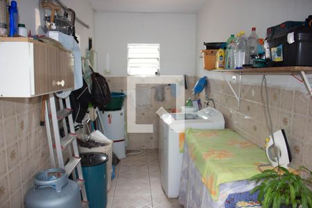 Casa à venda com 430m², 3 quartos e 1 vagaLavanderia