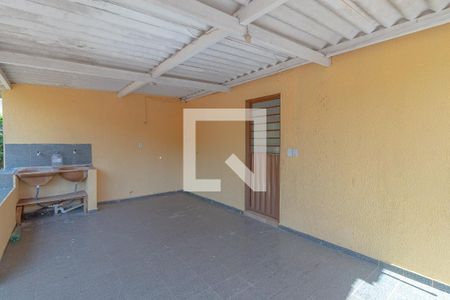 Casa para alugar com 100m², 3 quartos e 2 vagas Casa para alugar com 100m², 3 quartos e 2 vagasÁrea de Serviço