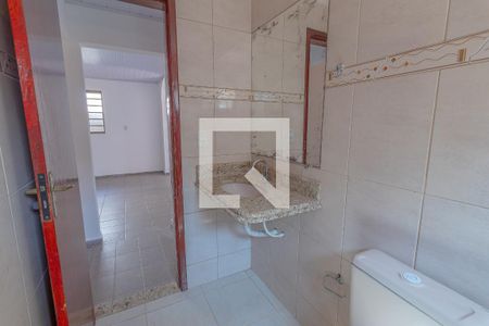 Casa para alugar com 100m², 3 quartos e 2 vagas Casa para alugar com 100m², 3 quartos e 2 vagasBanheiro Social
