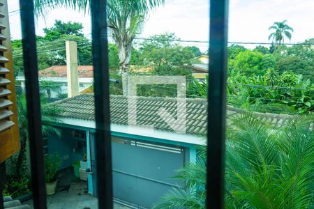 Casa à venda com 700m², 3 quartos e 6 vagas Casa à venda com 700m², 3 quartos e 6 vagasVista