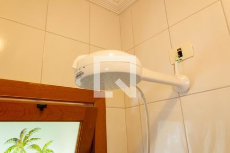 Casa à venda com 700m², 3 quartos e 6 vagas Casa à venda com 700m², 3 quartos e 6 vagasBanheiro de Serviço 2