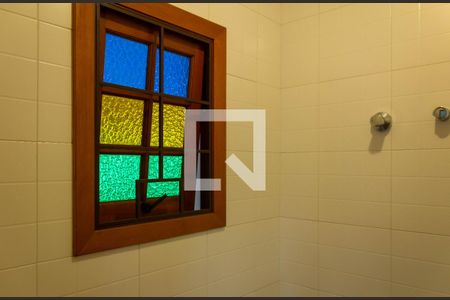 Casa à venda com 700m², 3 quartos e 6 vagas Casa à venda com 700m², 3 quartos e 6 vagasBanheiro de Serviço