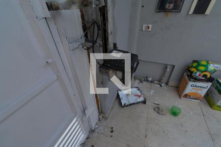 Casa à venda com 155m², 3 quartos e 5 vagas Casa à venda com 155m², 3 quartos e 5 vagasGaragem