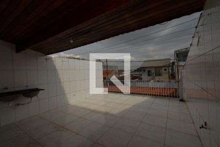 Casa à venda com 155m², 3 quartos e 5 vagas Casa à venda com 155m², 3 quartos e 5 vagasSacada