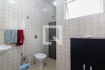 Casa à venda com 365m², 4 quartos e 5 vagasBanheiro 2