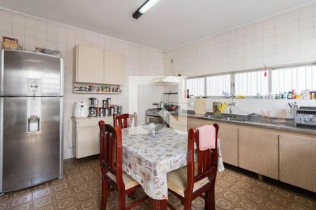 Casa à venda com 365m², 4 quartos e 5 vagasCozinha