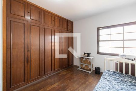 Casa à venda com 365m², 4 quartos e 5 vagasQuarto 2