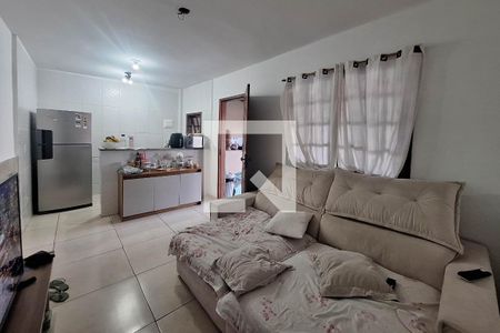 Sala de casa para alugar com 2 quartos, 360m² em Maravista, Niterói