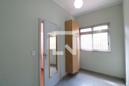 Casa à venda com 380m², 5 quartos e 6 vagasQuarto de Serviço