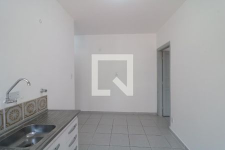 Casa à venda com 380m², 5 quartos e 6 vagasCozinha 