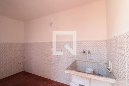 Casa à venda com 380m², 5 quartos e 6 vagasArea de serviço 