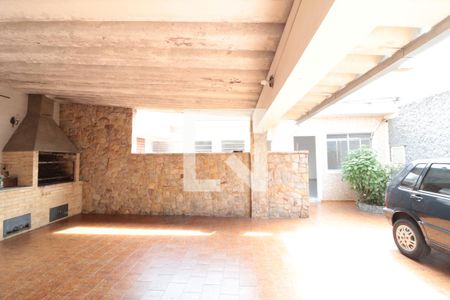 Casa à venda com 380m², 5 quartos e 6 vagasQuintal 