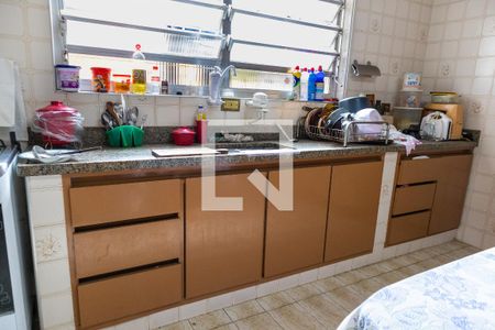 Casa à venda com 267m², 3 quartos e 2 vagasCozinha