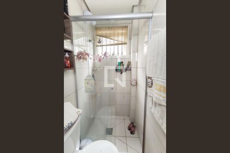 Apartamento à venda com 64m², 2 quartos e 1 vaga Apartamento à venda com 64m², 2 quartos e 1 vagaBanheiro