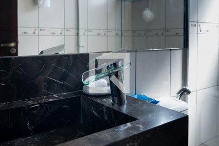 Banheiro Social de apartamento à venda com 2 quartos, 65m² em Vila do Castelo, São Paulo