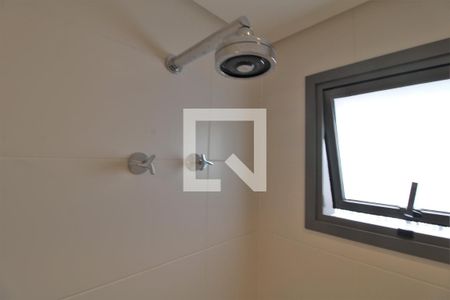 Chuveiro banheiro da suíte de apartamento à venda com 2 quartos, 83m² em Cidade Monções, São Paulo