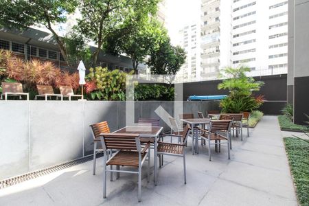 Apartamento para alugar com 41m², 1 quarto e 1 vaga Apartamento para alugar com 41m², 1 quarto e 1 vagaÁrea comum - Piscina