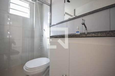 Apartamento à venda com 53m², 2 quartos e 1 vaga Apartamento à venda com 53m², 2 quartos e 1 vagaBanheiro