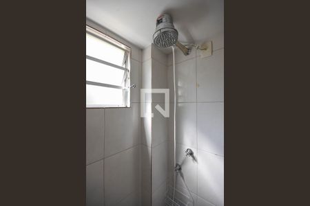 Apartamento à venda com 53m², 2 quartos e 1 vaga Apartamento à venda com 53m², 2 quartos e 1 vagaChuveiro do banheiro