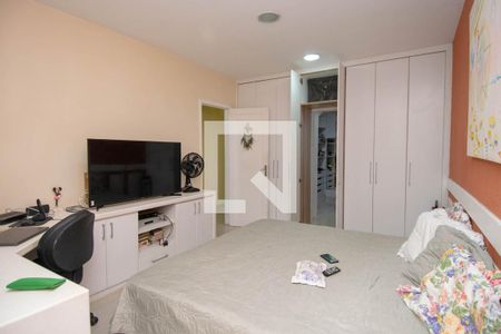 Apartamento à venda com 200m², 3 quartos e sem vagaQuarto